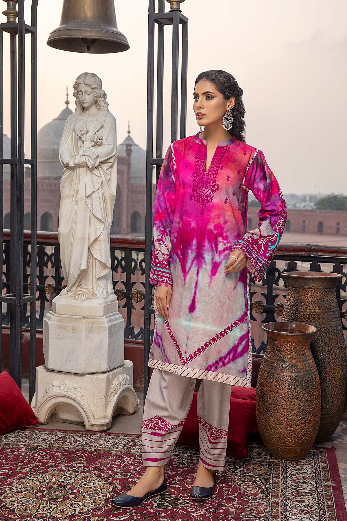 CHARIZMA 3PC Linen Printed Suit