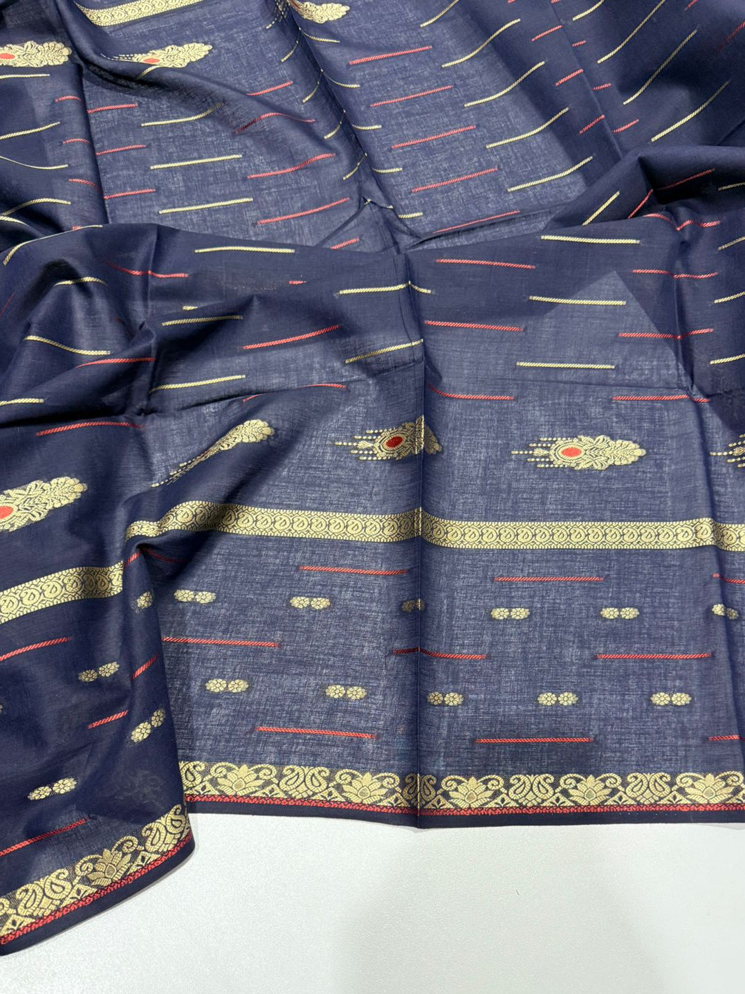 PURE LAWN GOLDEN LINE BORDER TARKASHI SHAWL