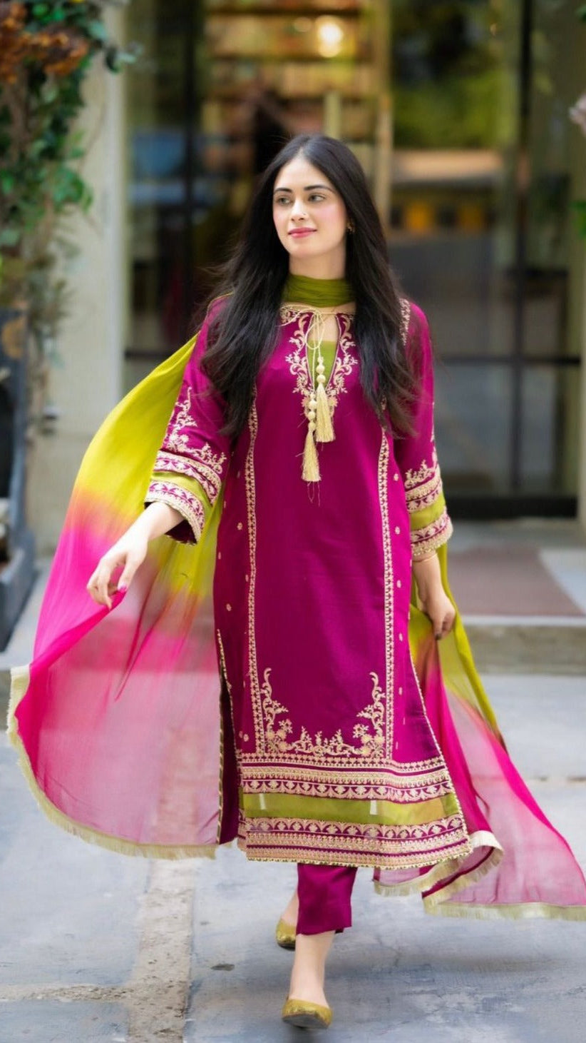 OMAL BY KOMAL - 01 | 3PC LUXURY LAWN | BAMBER CHIFFON TYE AND DYE READY DUPATTA
