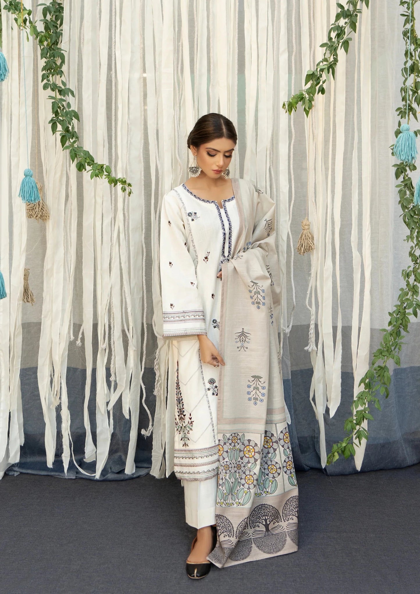 Urge - 3PC Dhanak Embroidered Shirt with Printed Wool Shawl- SP97