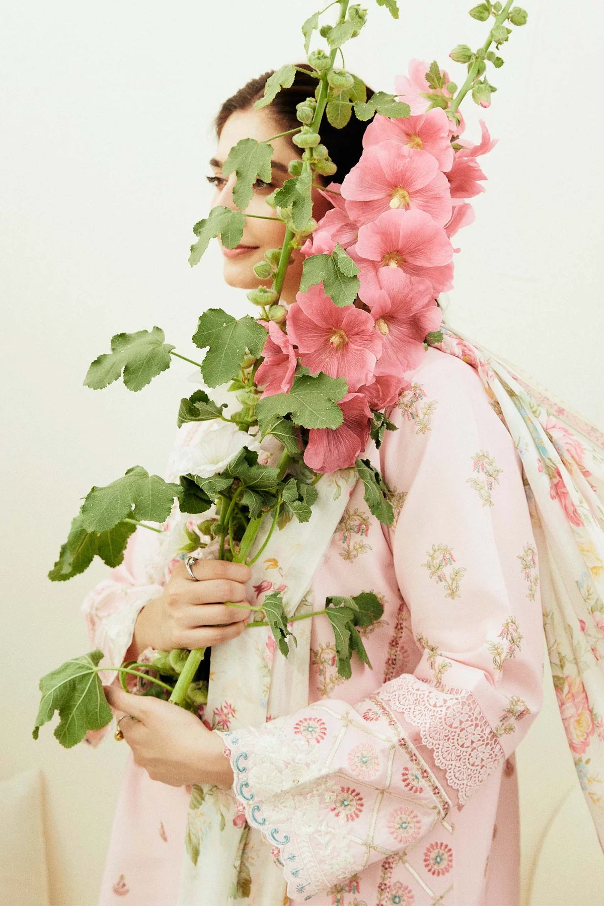 ZARA SHAH JAHAN EID 24 ROOHI