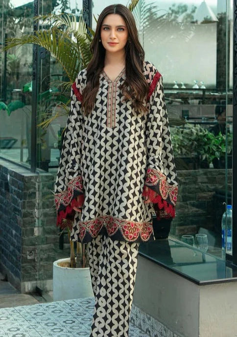 Blooming diagonal -2 Pc Lawn summer Collection printed Suit