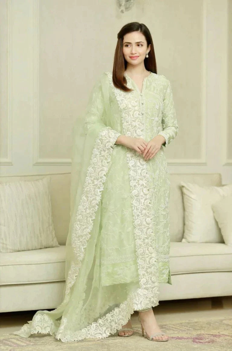 Embroidered Unstitch 3Pc Linen Suit With Organza Embroidered Dupatta