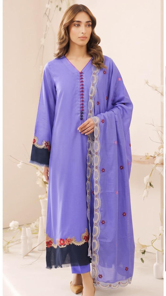 Qaswa Dhanak Embroidered Three piece 1747 ICED BLUE